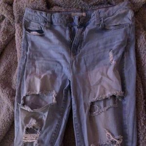 1 pair of Light wash blue jeans.